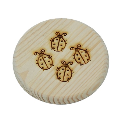 Dřevěný podtácek - Berušky